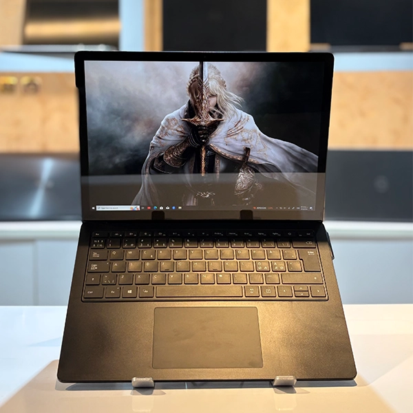 لپ تاب ماکروسافت Intel Core i7-1065G7, 16GB RAM, 256GB SSD