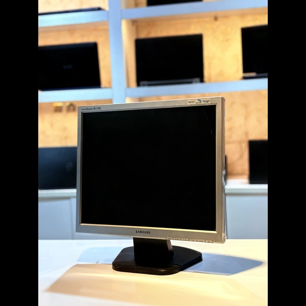 مانیتور استوک مدل سامسونگ SyncMaster N1740